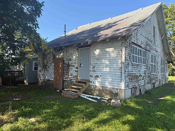 4th image of 1702 S Franklin St