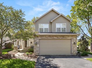 727 Lisa Rd, Dundee, IL 60118