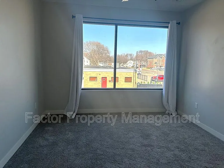 235 Belgrade Ave #302 — Photo 9