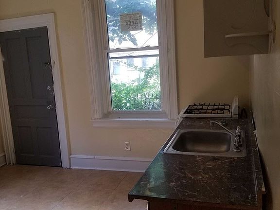5th image of 1111 W Lehigh Ave APT 1R