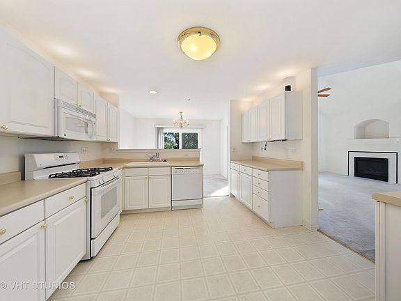 5th image of 6133 Dixon Dr