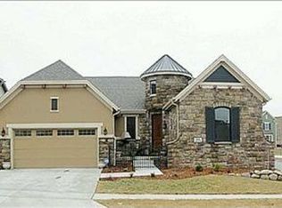 5418 Sandstone Dr, West Des Moines, IA 50266