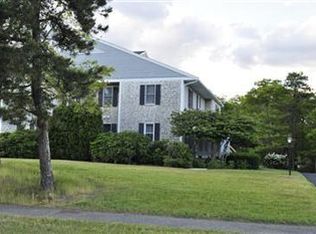 9 Village Green Rd #9B, Sagamore Beach, MA 02562