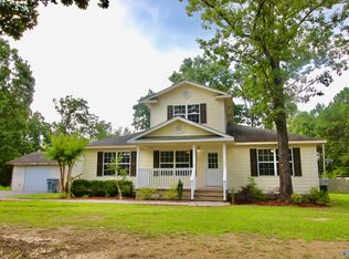 4942 Cherokee Dr, Cedar Bluff, AL 35959