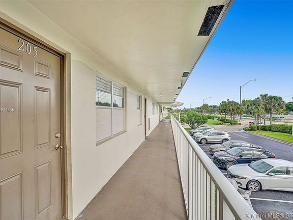 4th image of 7805 W Atlantic Blvd APT 205