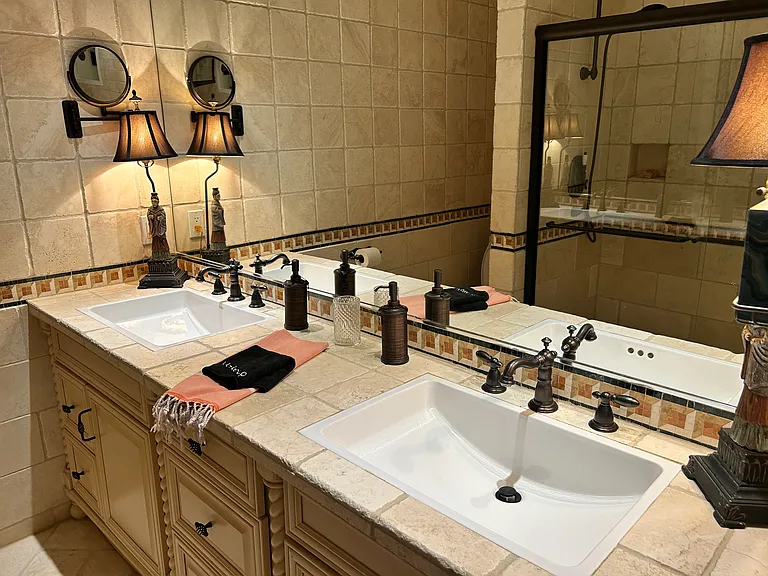 Bathroom#2 - private for bedroom#2.
