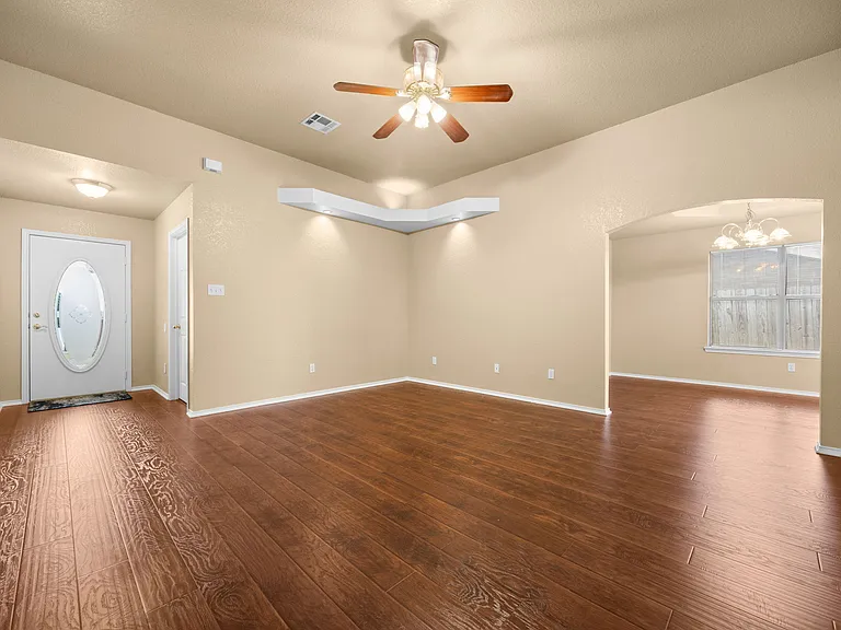 3607 Solomon Dr — Photo 6