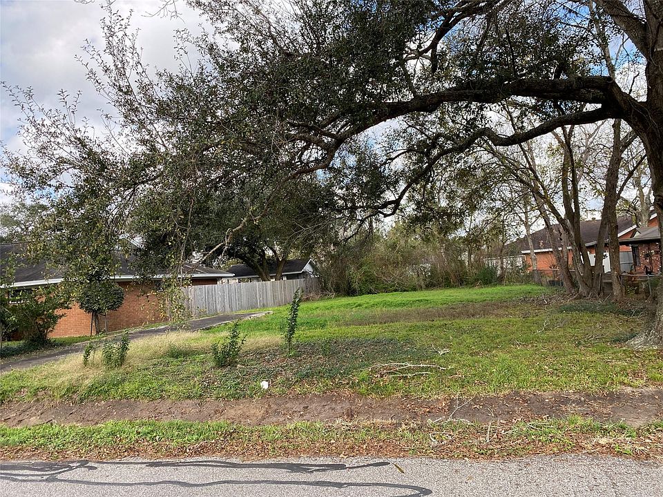 1st image of 606 Fannin St