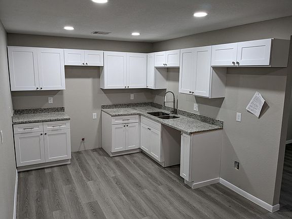 3rd image of 514 Corydon Dr