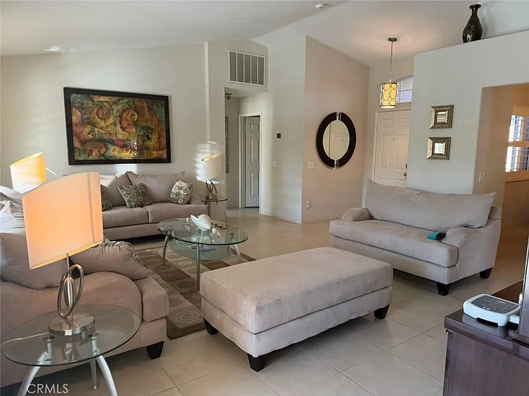 37677 Emerson Dr — Photo 2