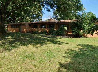 701 Sugar Maple Dr, Ponca City, OK 74604
