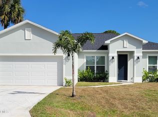 551 Borraclough Ave NW, Palm Bay, FL 32907