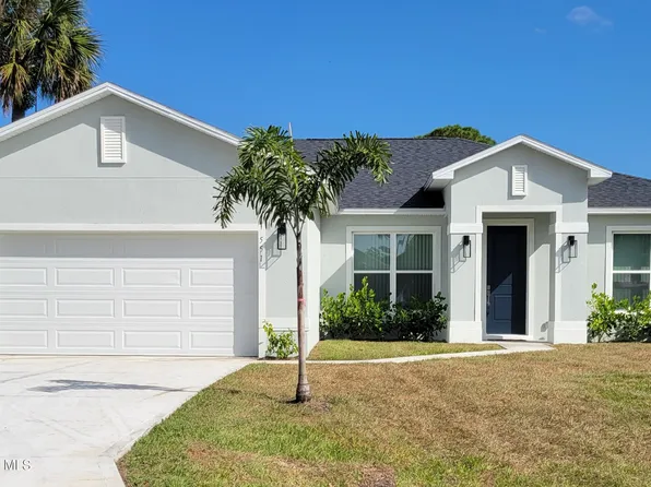 551 Borraclough Ave NW, Palm Bay, FL 32907