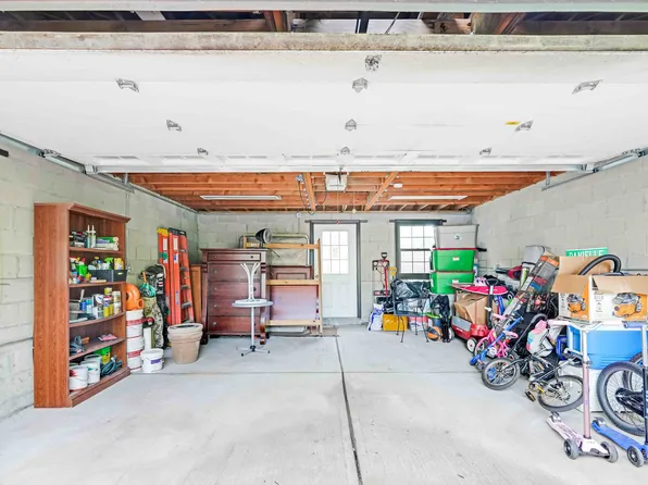 160-08 12th Road image 18 of 29