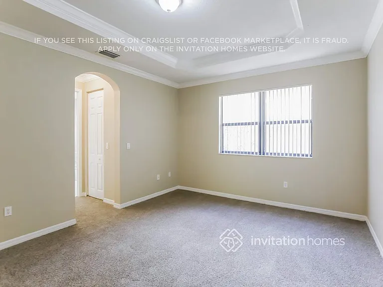 8943 SW 228th Ln — Photo 10