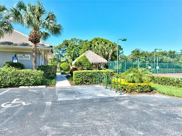 8850 Creek Run Dr — Photo 20