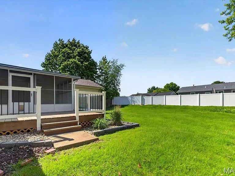 4038 N Bridge Dr — Photo 25