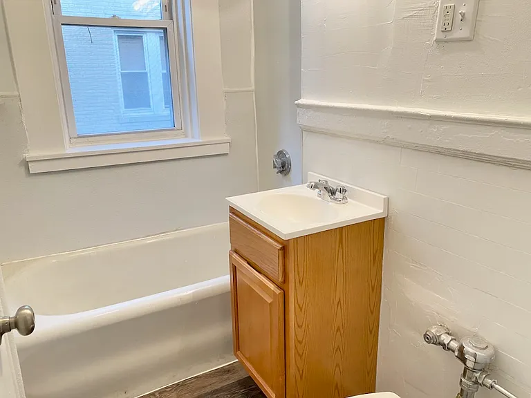89 Park Dr #18 — Photo 8