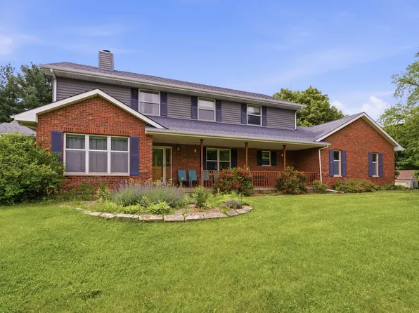 100 Eagle Watch Rd, Muscatine, IA 52761