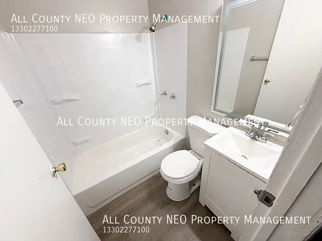 2048 W 100th St #1 — Photo 14