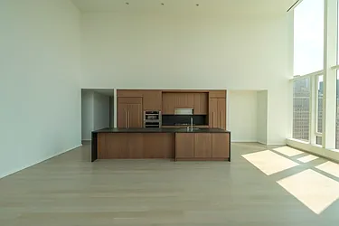 Rented by LEVEN Real Estate