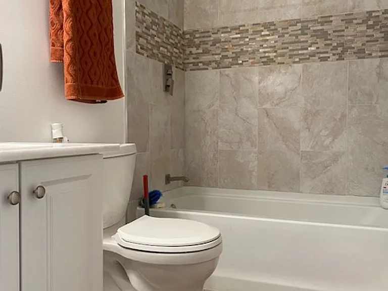 695 Mount Lubentia Ct W — Photo 16
