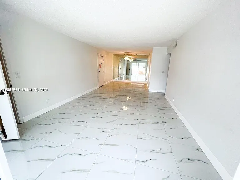 6395 Bay Club Dr #4 — Photo 6