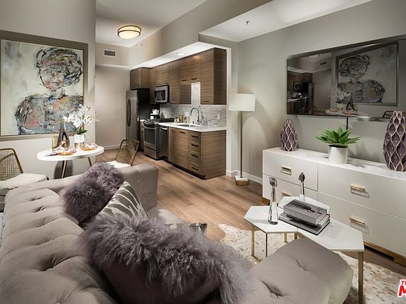 4th image of 620 S Virgil Ave APT 359