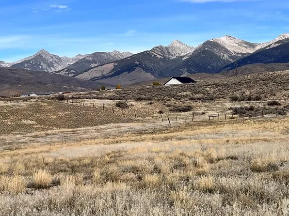 Nkn Lark Ave, Salmon, ID 83467