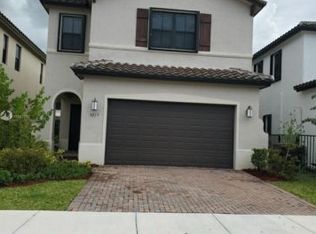 3217 W 97th St, Hialeah, FL 33018
