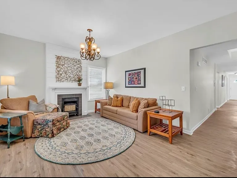 2942 Wayne Ave #1 — Photo 5