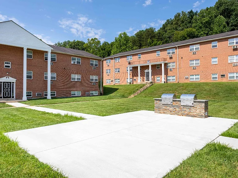Ridgeview Apartment Homes — Photo 20