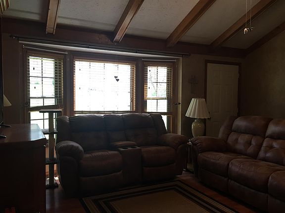 3rd image of 1004 Tyree Ct S