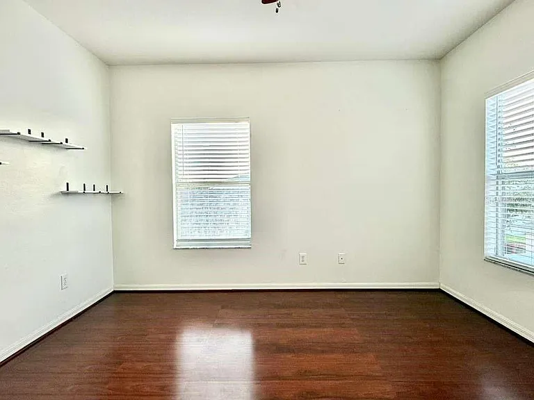 14488 Whittridge Dr — Photo 28