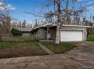 849 Balmer Rd, Youngstown, NY 14174