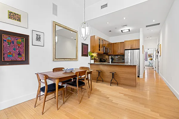 Sold by Compass | media 7