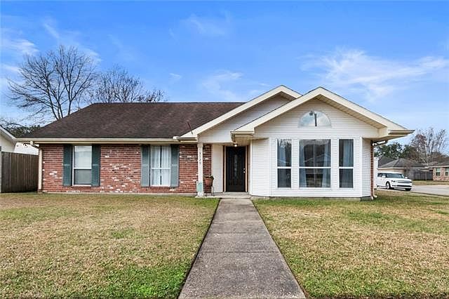 1st image of 3729 Tara Dr