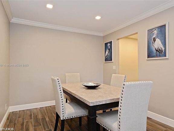 5th image of 6443 Bay Club Dr APT 4