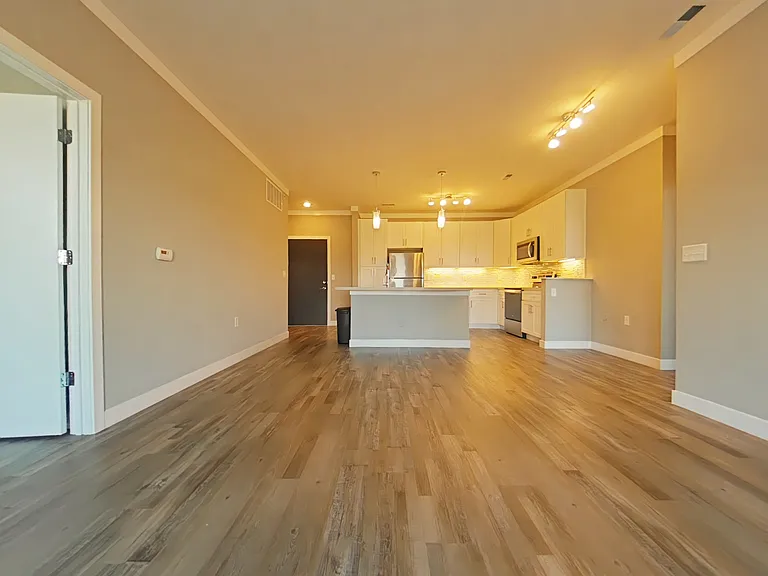 Allure Apartments — Photo 92