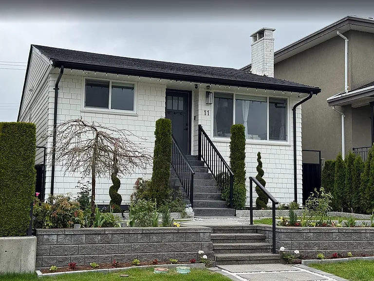 11 Howard Ave #2 — Photo 1