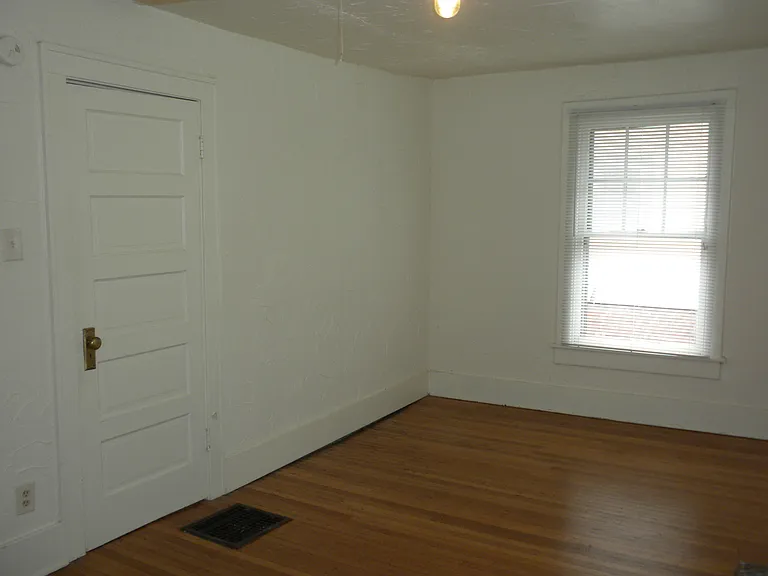 1008 Otto Ct — Photo 11