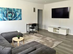 2224 S Spaulding Ave, Los Angeles, CA