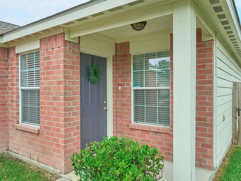 4243 Medina River Loop — Photo 3