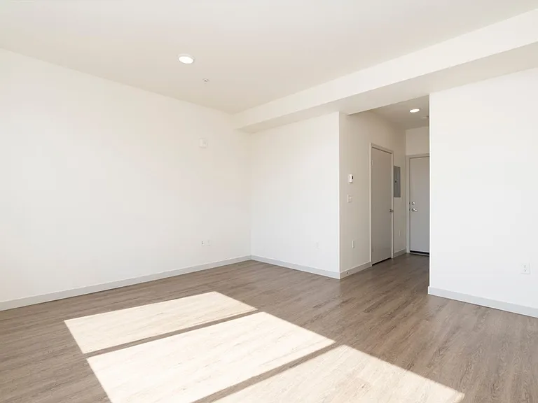 4801 Fauntleroy Apartments — Photo 19
