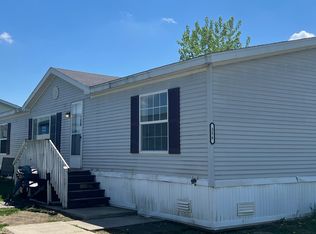 356 Oak Gln, Davison, MI 48423