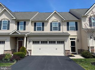 1025 Arbour Ln, Quakertown, PA 18951