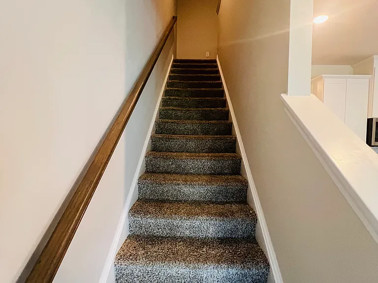 916 Field Ivy Dr — Photo 6