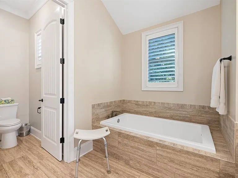 1020 Bridle Bit Ln — Photo 34
