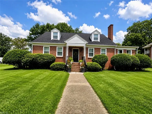 6754 S Quay Rd, Suffolk, VA 23437