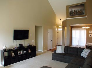 317 Cherry Laurel Ct, Maineville, OH 45039